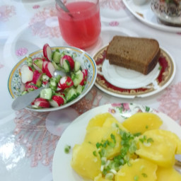 Помогаю маме