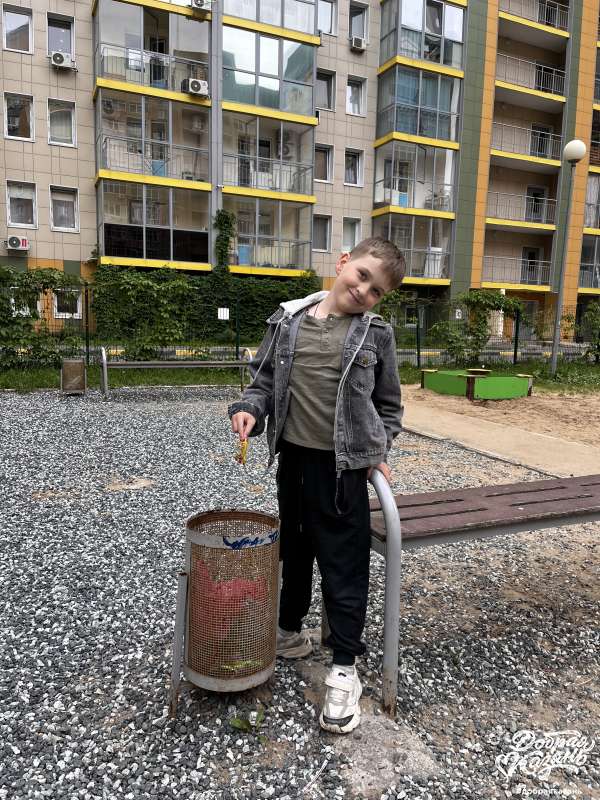 Увидел мусор - подними и выкинь!